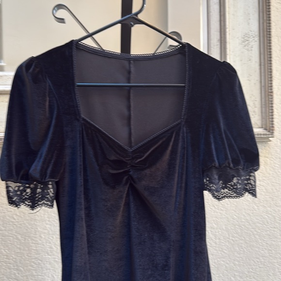 Practical Magic Goth Black Velvet Dress - Picture 8 of 11